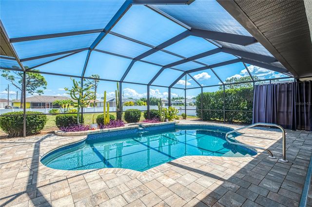 202 ROTONDA BOULEVARD N, Rotonda West, FL 33947