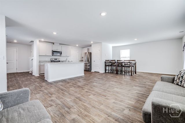 478 Coconut Drive, Savannah, GA 31302