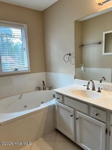 103 Pinnacle Court, West End, NC 27376