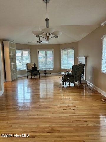 103 Pinnacle Court, West End, NC 27376