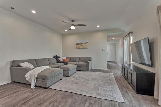 20010 Sienna Green Drive, Hockley, TX 77447