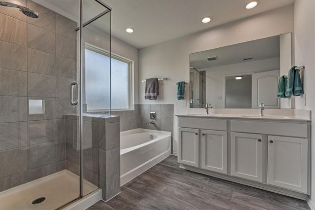 20010 Sienna Green Drive, Hockley, TX 77447