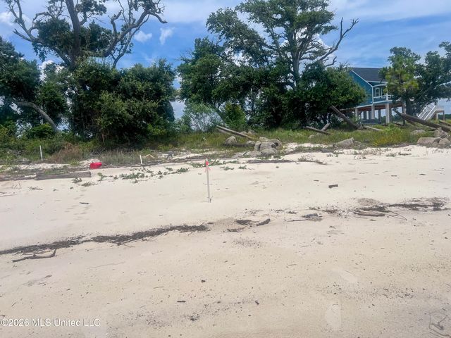 6417 Belle Fontaine Drive, Ocean Springs, MS 39564