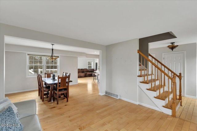 128 Horizon Boulevard, Rotterdam, NY 12306