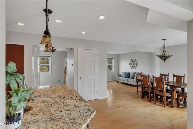 128 Horizon Boulevard, Rotterdam, NY 12306