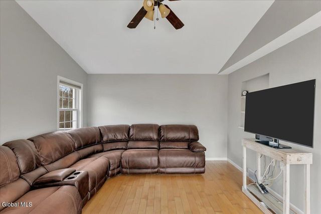 128 Horizon Boulevard, Rotterdam, NY 12306