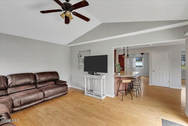 128 Horizon Boulevard, Rotterdam, NY 12306