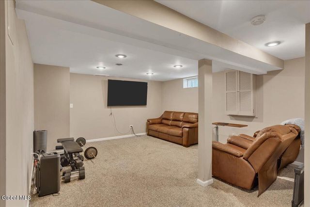 128 Horizon Boulevard, Rotterdam, NY 12306