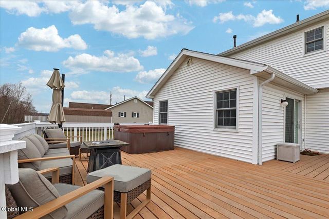 128 Horizon Boulevard, Rotterdam, NY 12306