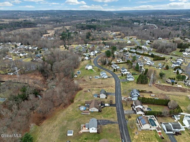 128 Horizon Boulevard, Rotterdam, NY 12306