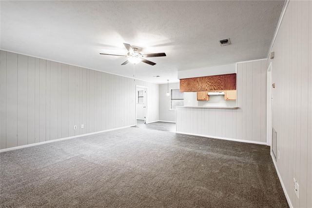 116 Pine Hollow Lane, Huntsville, TX 77320