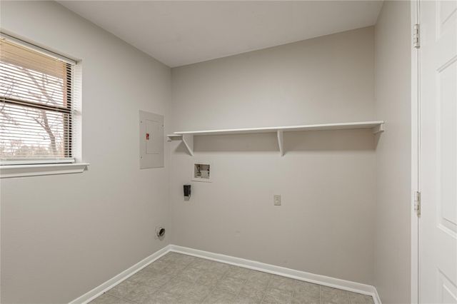 116 Pine Hollow Lane, Huntsville, TX 77320