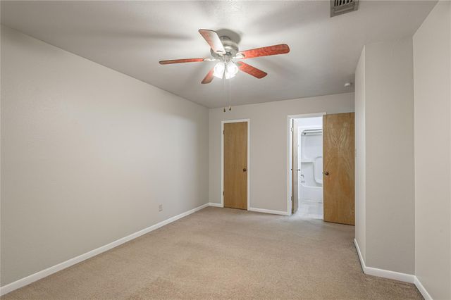 116 Pine Hollow Lane, Huntsville, TX 77320