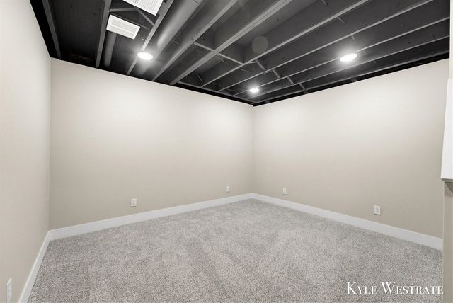 501 144th Avenue, Caledonia, MI 49316