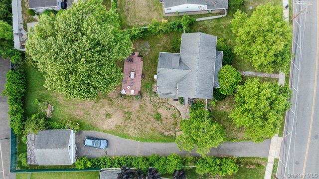 49 Hempstead Avenue, Malverne, NY 11565