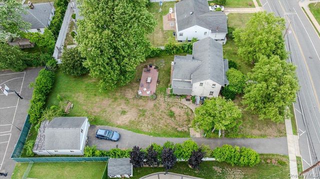 49 Hempstead Avenue, Malverne, NY 11565