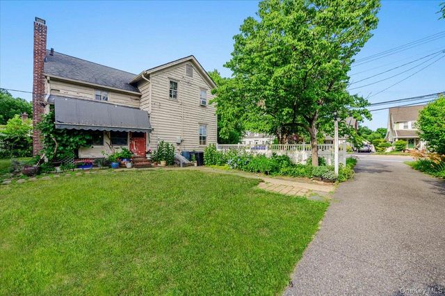 49 Hempstead Avenue, Malverne, NY 11565
