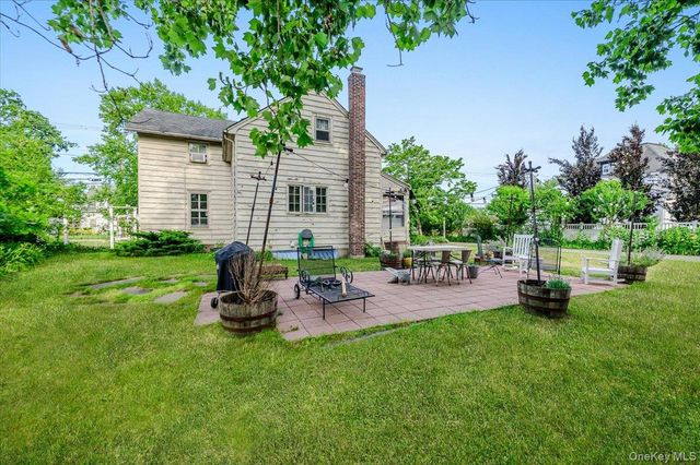 49 Hempstead Avenue, Malverne, NY 11565