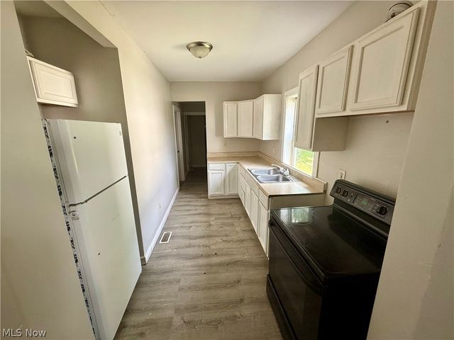 289 Sumner Court, Akron, OH 44311