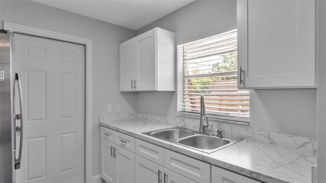 201 E PINE STREET, Davenport, FL 33837
