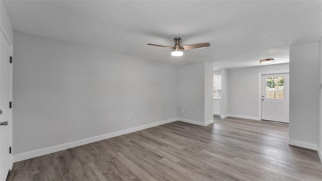 201 E PINE STREET, Davenport, FL 33837