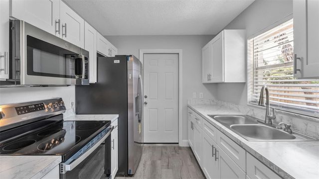 201 E PINE STREET, Davenport, FL 33837