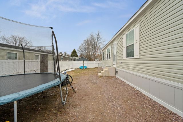 134 Hill Top Circle, Richmond, VT 05477