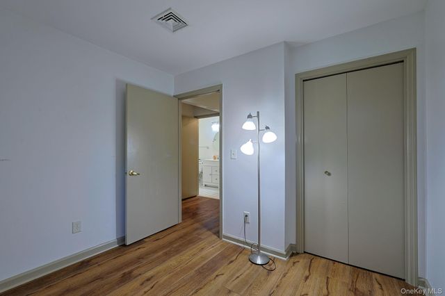 1103 Washington Green, New Windsor, NY 12553