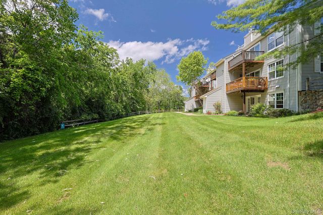 1103 Washington Green, New Windsor, NY 12553