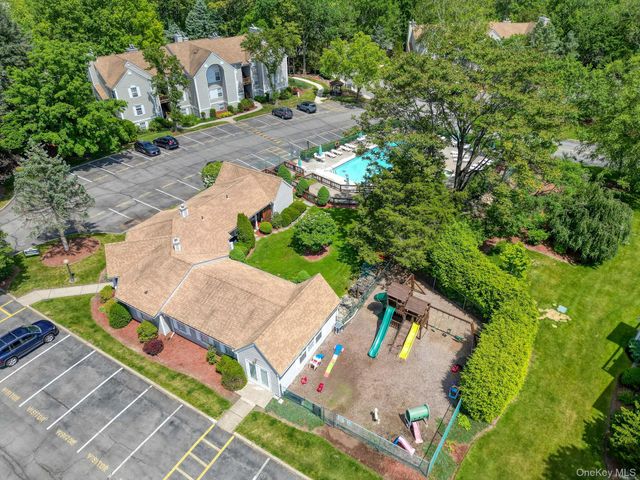 1103 Washington Green, New Windsor, NY 12553