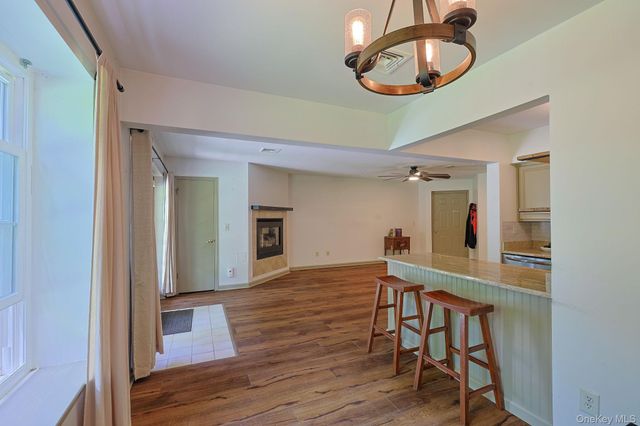 1103 Washington Green, New Windsor, NY 12553