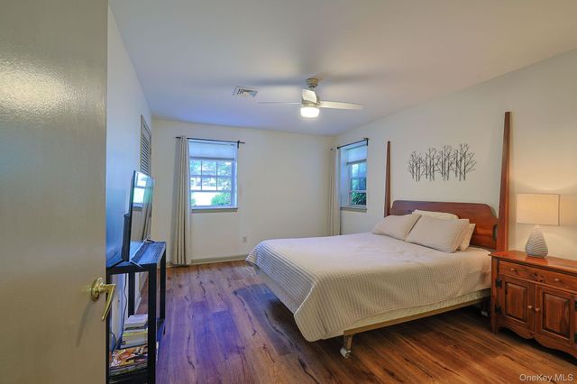 1103 Washington Green, New Windsor, NY 12553