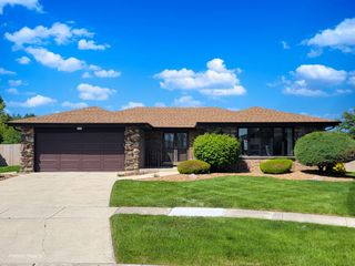 15110 HOLLYHOCK Court, Orland Park, IL 60462