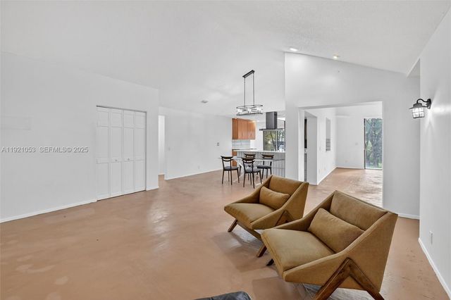 2360 Dover, Weston, FL 33326