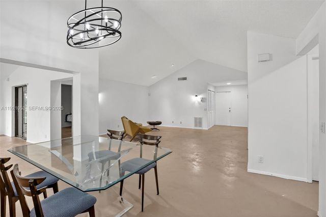 2360 Dover, Weston, FL 33326