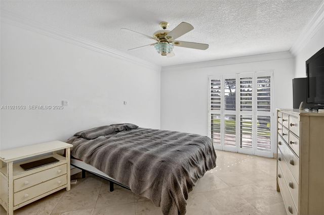 2360 Dover, Weston, FL 33326