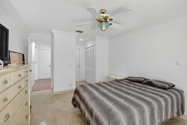 2360 Dover, Weston, FL 33326