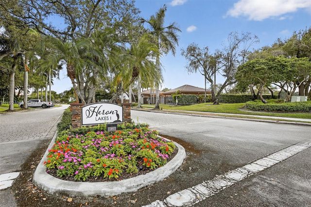 2360 Dover, Weston, FL 33326