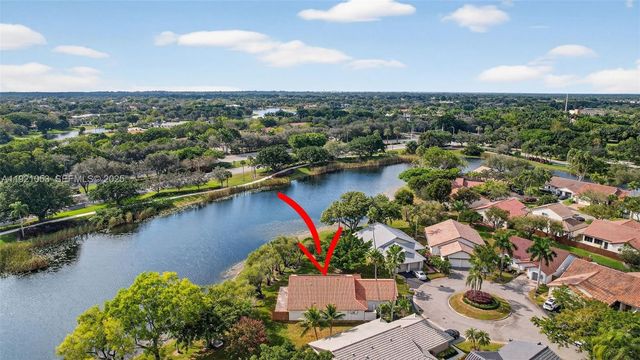 2360 Dover, Weston, FL 33326