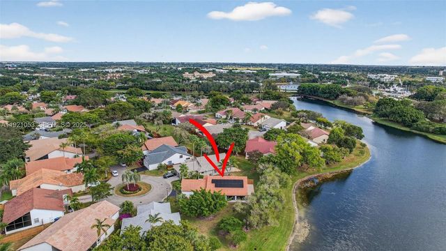 2360 Dover, Weston, FL 33326