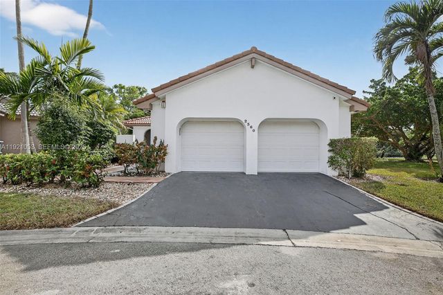 2360 Dover, Weston, FL 33326