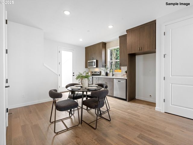 3260 Se 115th Ave, Portland, OR 97266