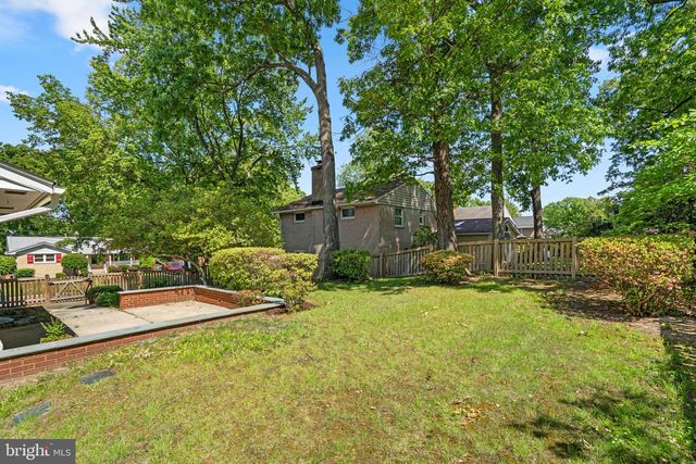 9109 DRAKE PL, College Park, MD 20740