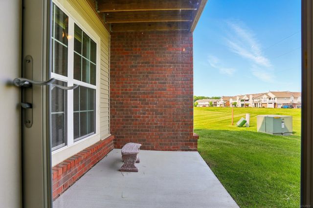 21925 Andover Drive, Macomb Twp, MI 48042