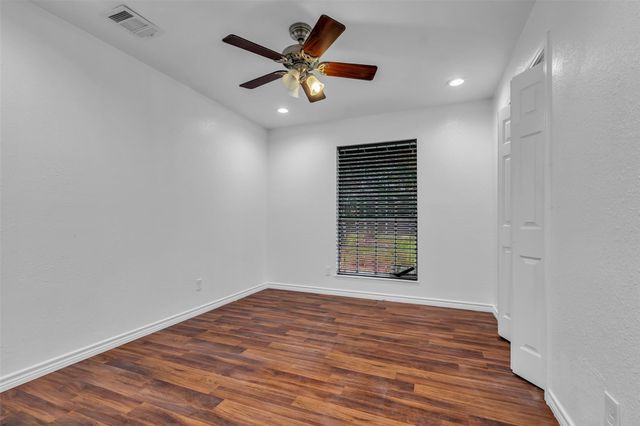 15353 Arrowhead Bend, Willis, TX 77378
