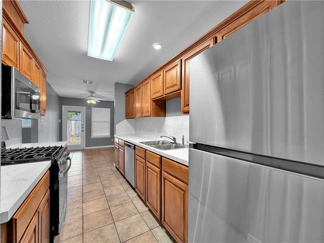 326 Oleander Ave A, Corpus Christi, TX 78404