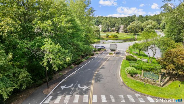 43 Great Meadow Lane 22C, Farmington, CT 06001