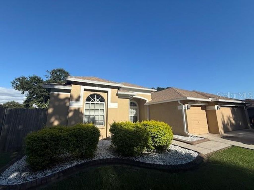 2601 VILLA DR, Valrico, FL 33596