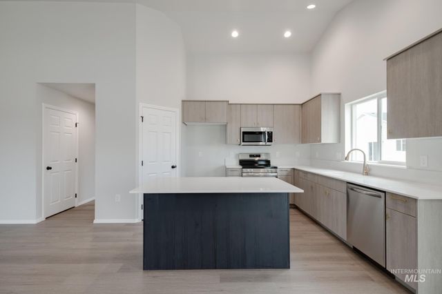 1641 SW Pegasus Peak Ave, Mountain Home, ID 83647