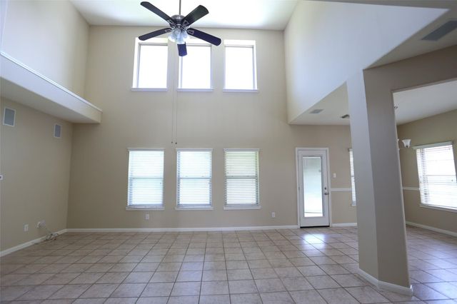 3327 Summerwood Lane, Pearland, TX 77584